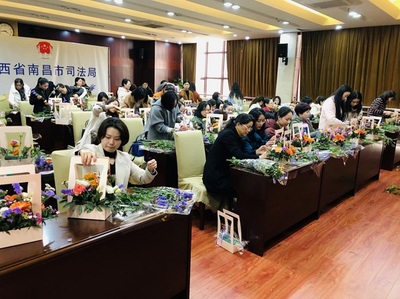 市司法局婦委會舉辦“追逐夢想 綻放風采”花藝講座 以花為媒，豐富文化生活，彰顯巾幗風采